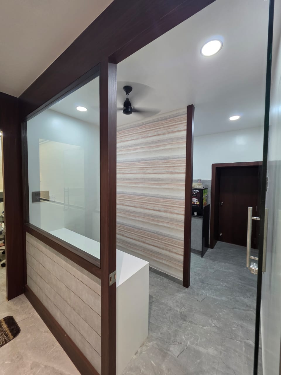 best-lighting-solution-for-commercial-places-and-offices-in-nashik-rising-lights-nashik (6)