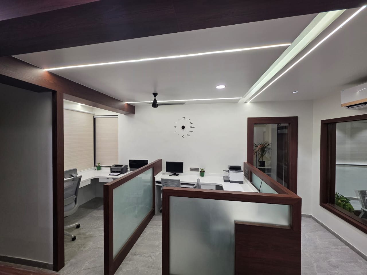 best-lighting-solution-for-commercial-places-and-offices-in-nashik-rising-lights-nashik (7)